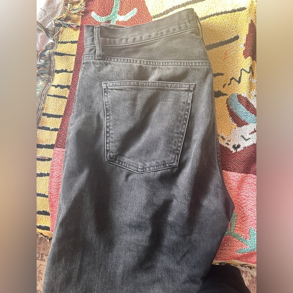 AGOLDE 90s Crop Jeans in Shutter. Like new black high waisted straight jeans - Picture 6 of 16